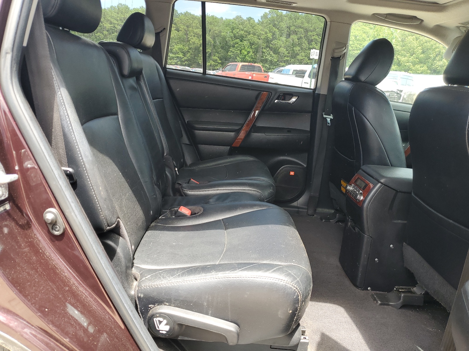 5TDYK3EH9BS033852 2011 Toyota Highlander Limited