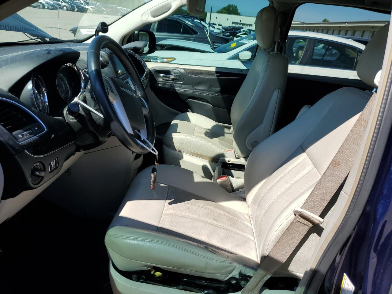 2012 Chrysler Town & Country Touring VIN: 2C4RC1BG2CR300695 Lot: 60895564