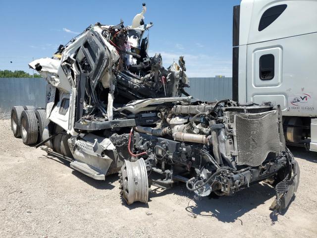 2020 Freightliner Cascadia 126 