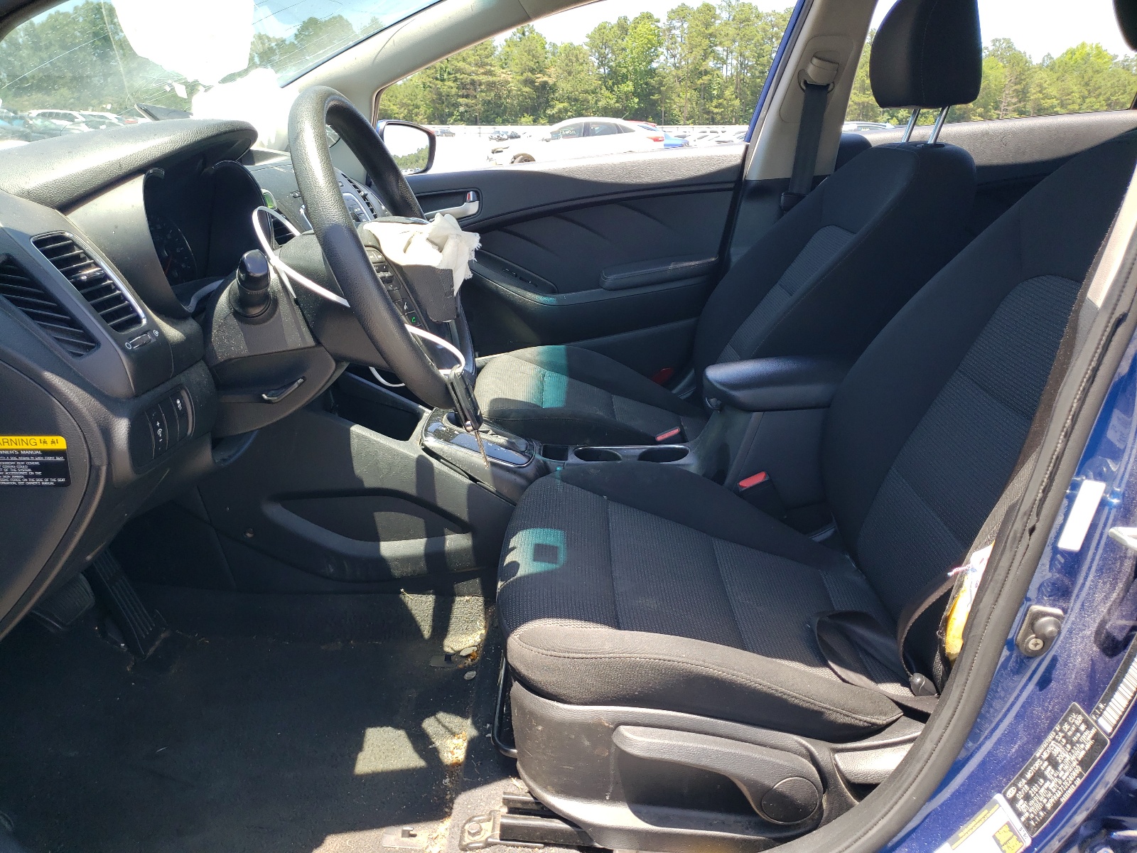 3KPFK4A71JE240660 2018 Kia Forte Lx