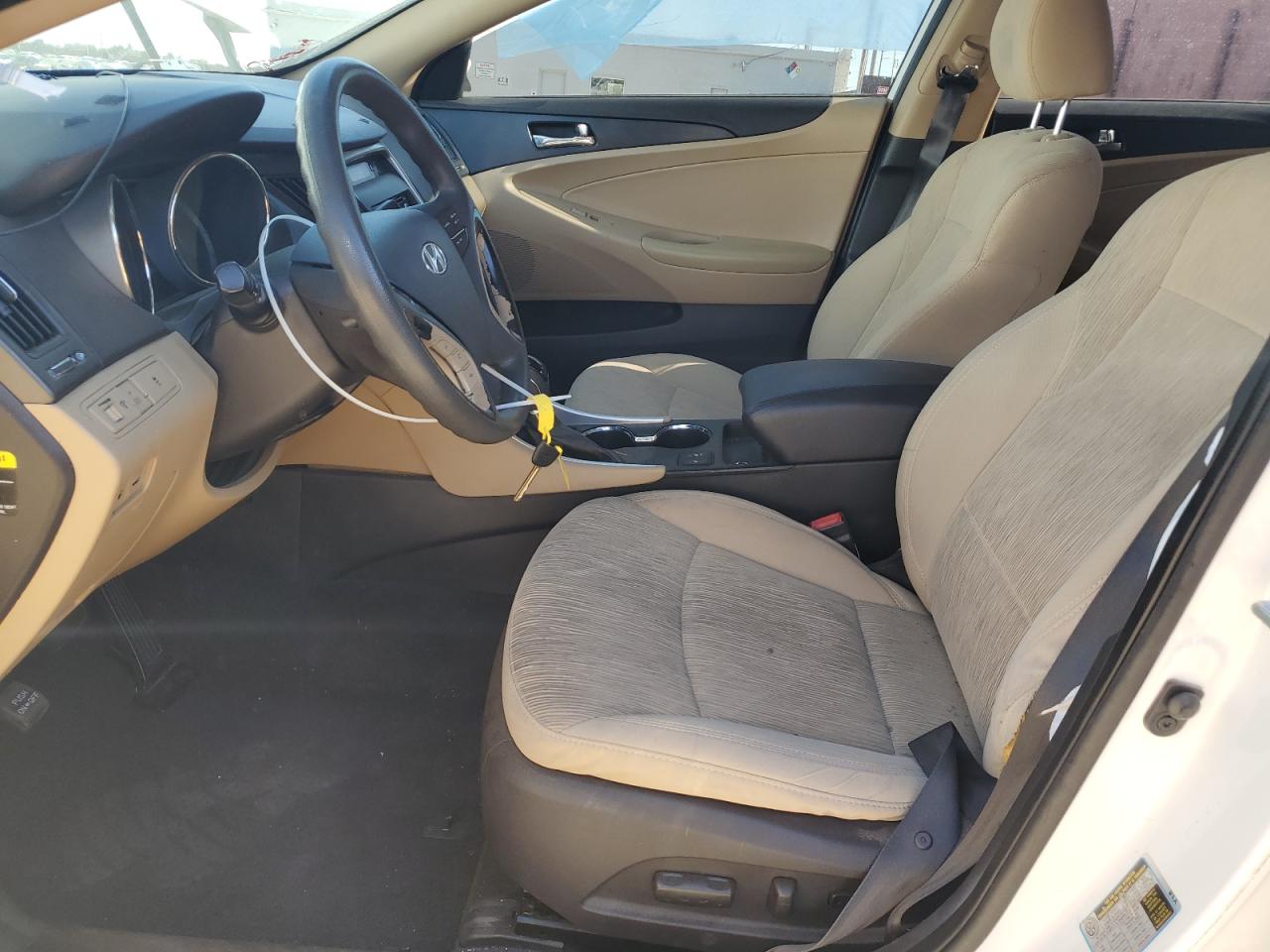 2013 Hyundai Sonata - Image 7