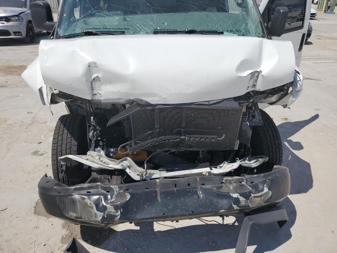 2020 Chevrolet Express G2500 VIN: 1GCWGAFG0L1274751 Lot: 60604344
