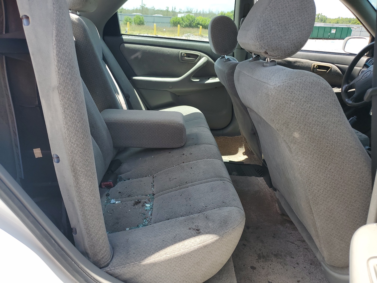 4T1BG22KXYU938330 2000 Toyota Camry Ce