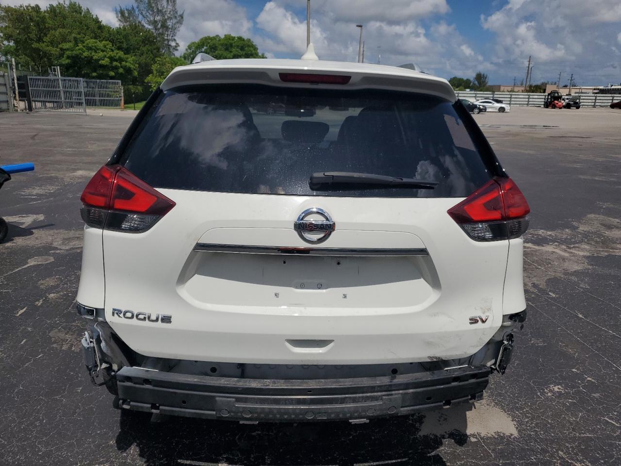 JN8AT2MT8HW140337 NISSAN ROGUE 2017