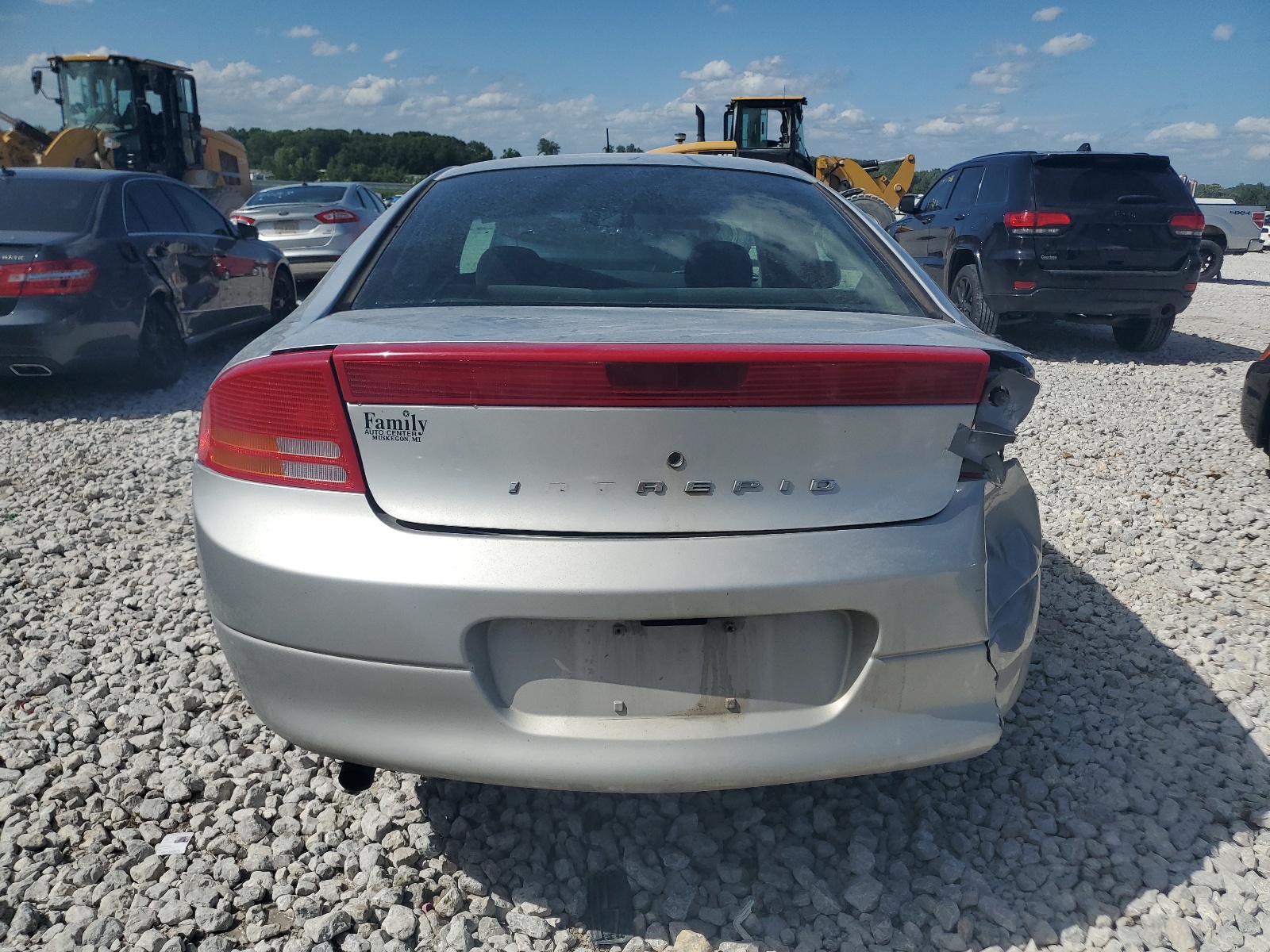 2B3HD46R7YH445977 2000 Dodge Intrepid
