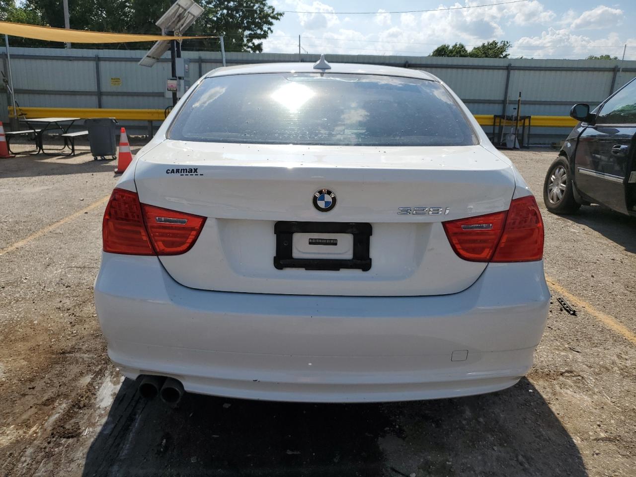 WBAPH5G51BNM74645 2011 BMW 328 I Sulev