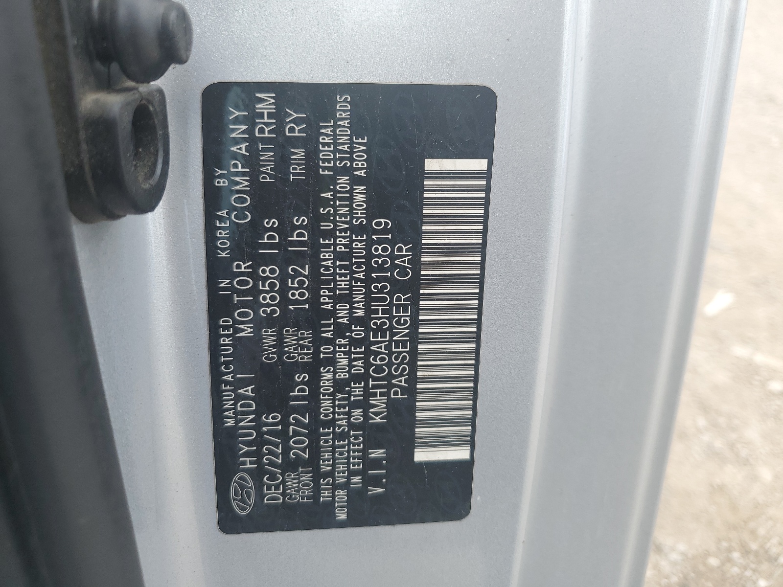 KMHTC6AE3HU313819 2017 Hyundai Veloster Turbo