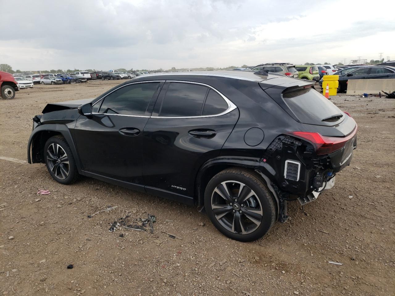 JTHP9JBH4M2043746 2021 LEXUS UX - Image 2