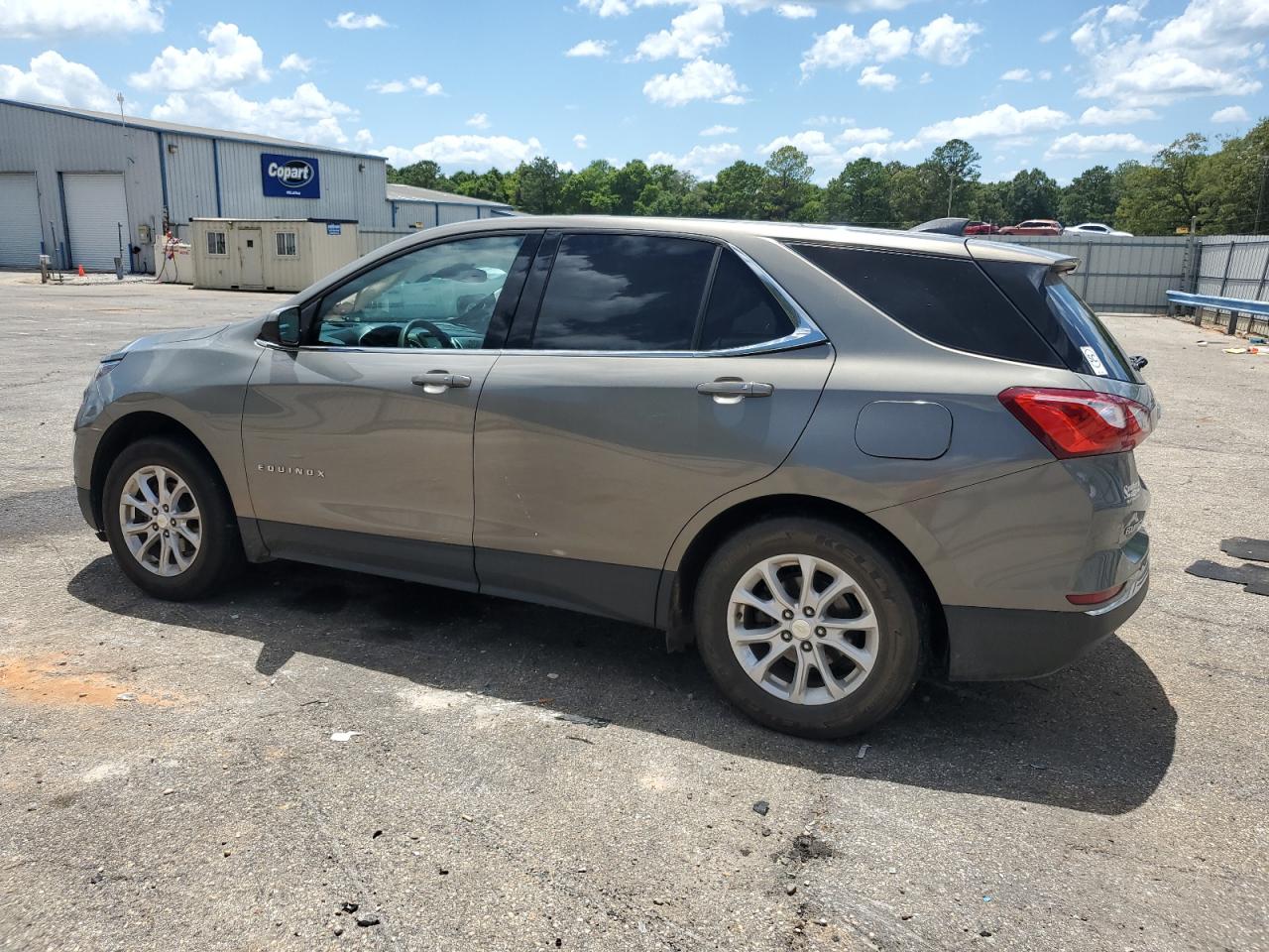 3GNAXJEV6JS625675 2018 CHEVROLET EQUINOX - Image 2