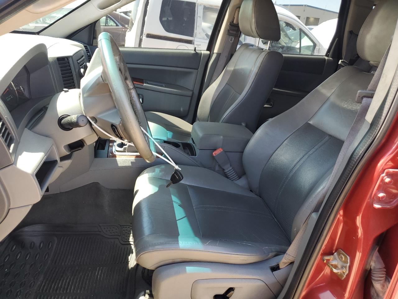 2005 Jeep Grand Cherokee Limited VIN: 1J4HR58265C636286 Lot: 58050524