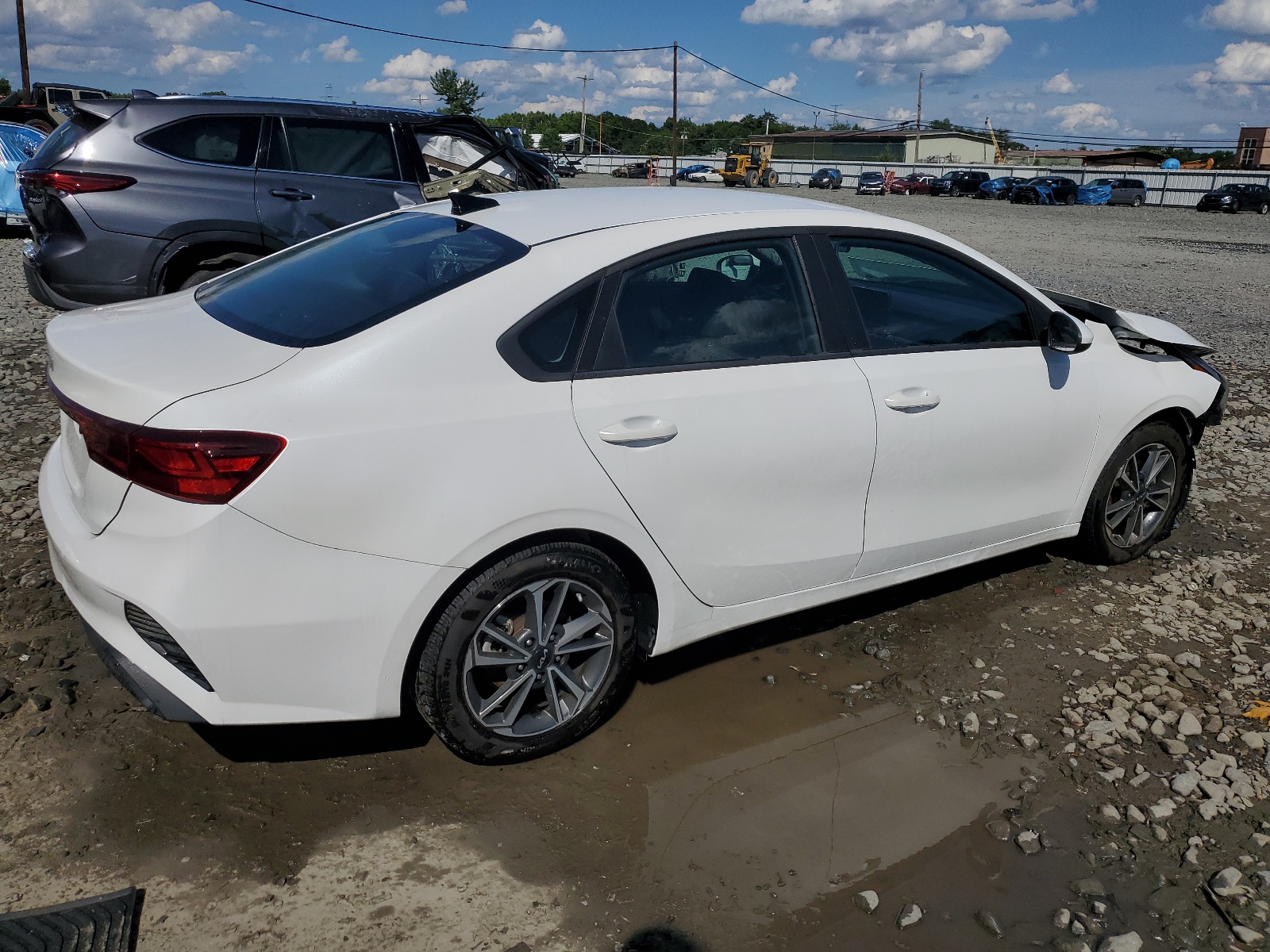 2022 Kia Forte Fe vin: 3KPF24AD1NE460618