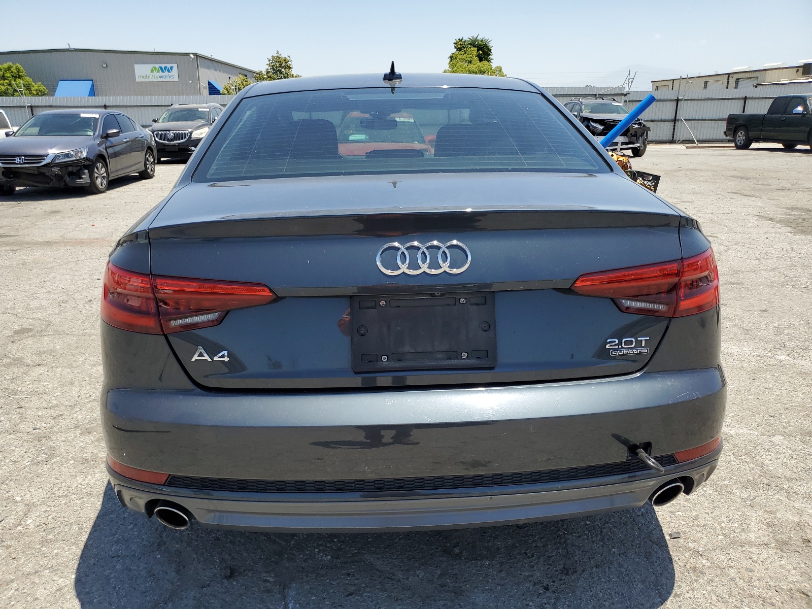 2017 Audi A4 Premium vin: WAUDNAF43HN044413