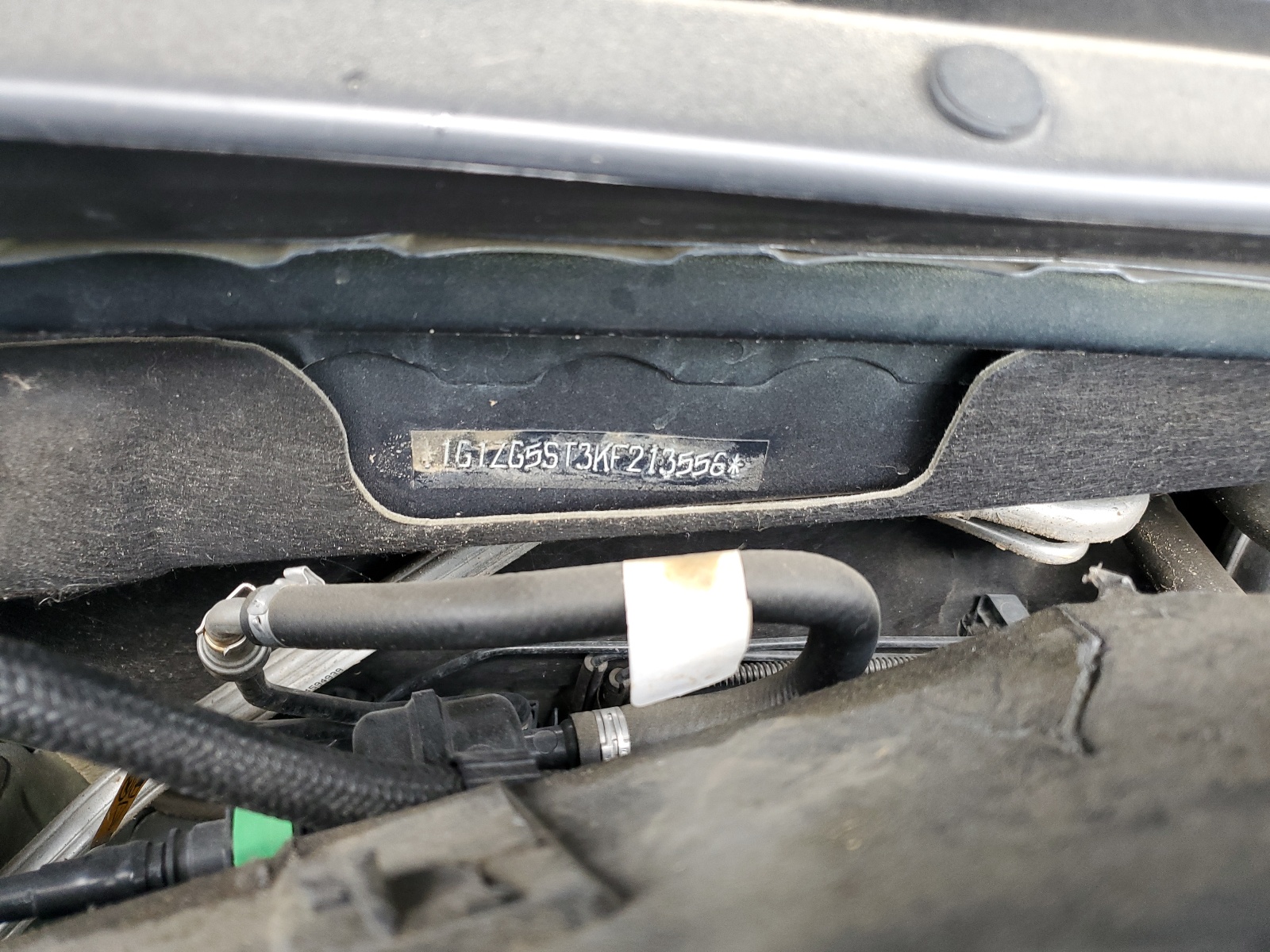 1G1ZG5ST3KF213556 2019 Chevrolet Malibu Rs