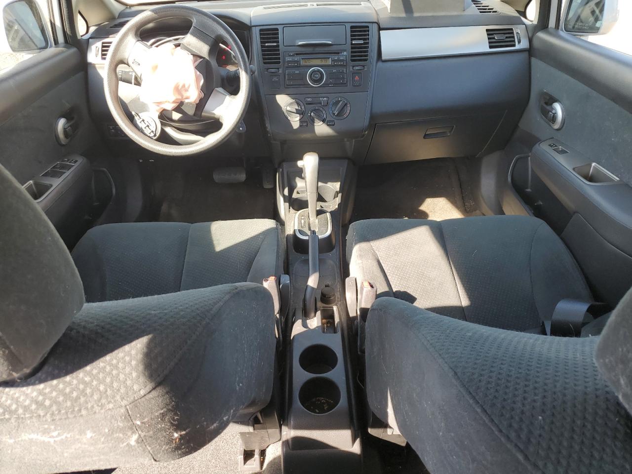 2011 Nissan Versa - Image 8