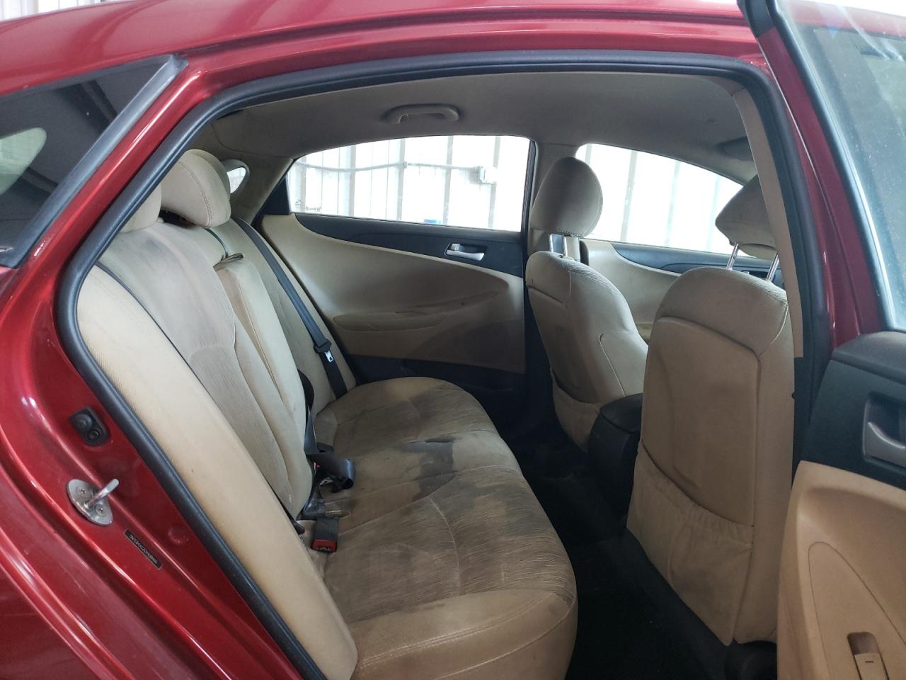 2012 Hyundai Sonata - Image 10