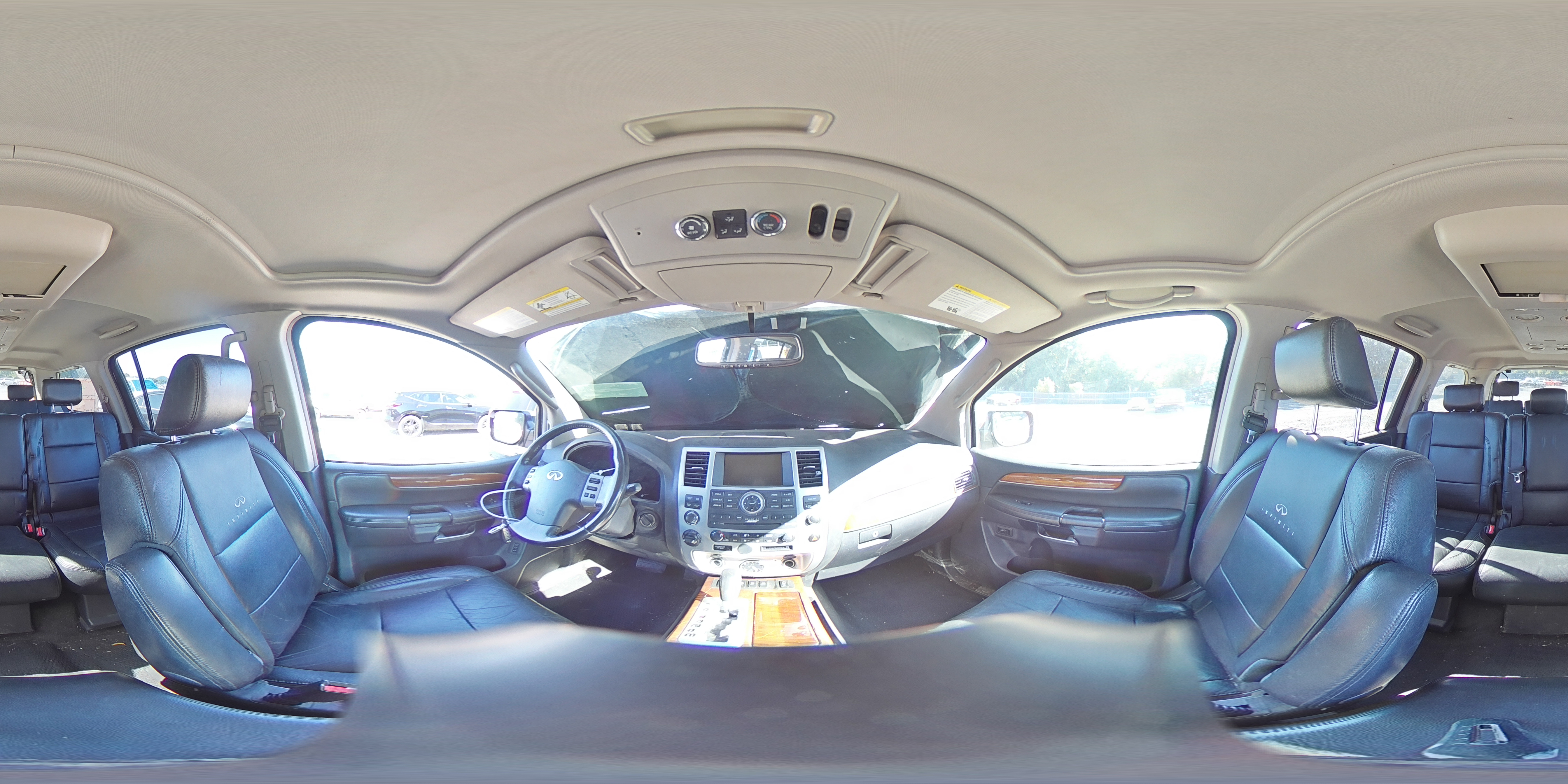 2010 Infiniti QX56 - Image 13