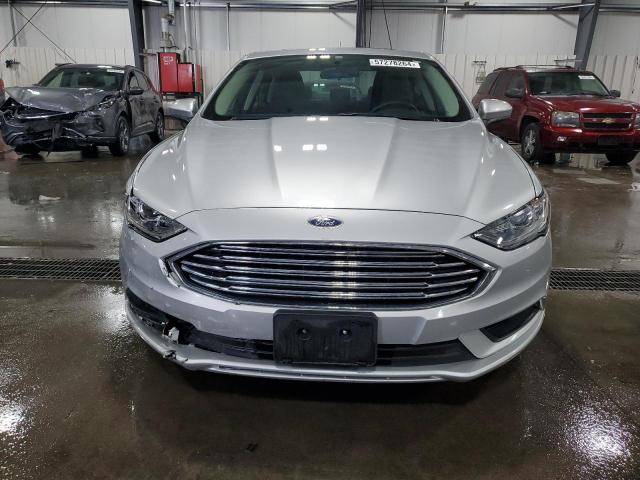  FORD FUSION 2017 Серебристый