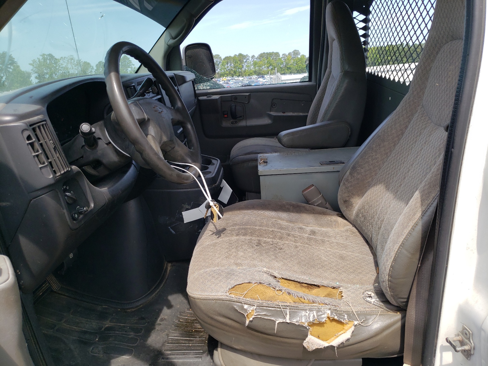 1GCFG15X241173374 2004 Chevrolet Express G1500