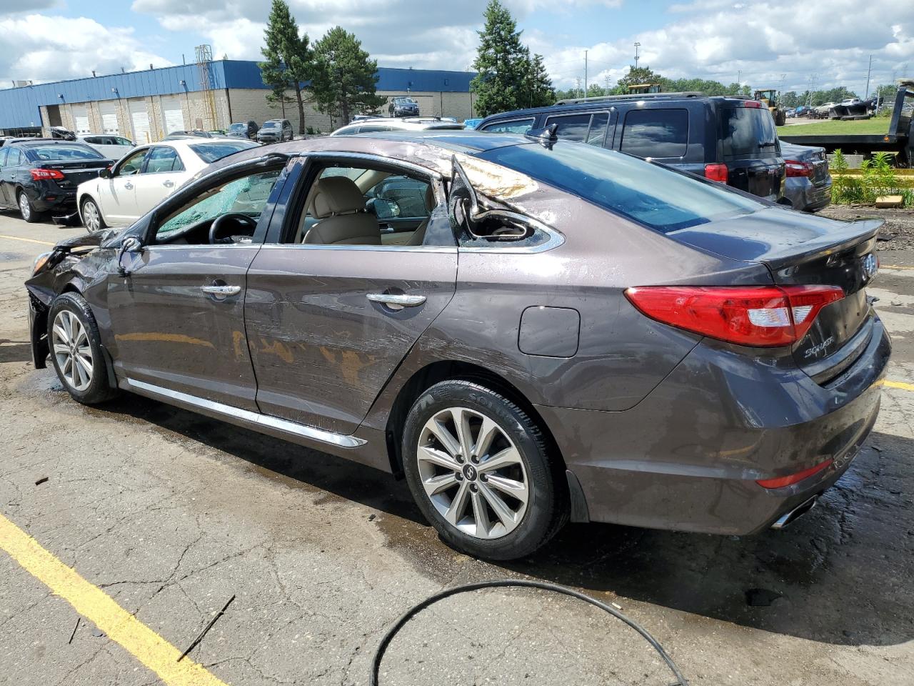 5NPE34AF2GH420394 2016 HYUNDAI SONATA - Image 2