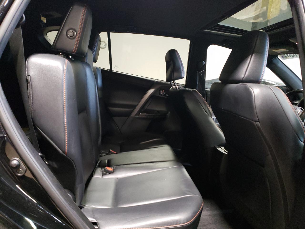 2017 Toyota Rav4 Se VIN: 2T3JFREV8HW662301 Lot: 57448534