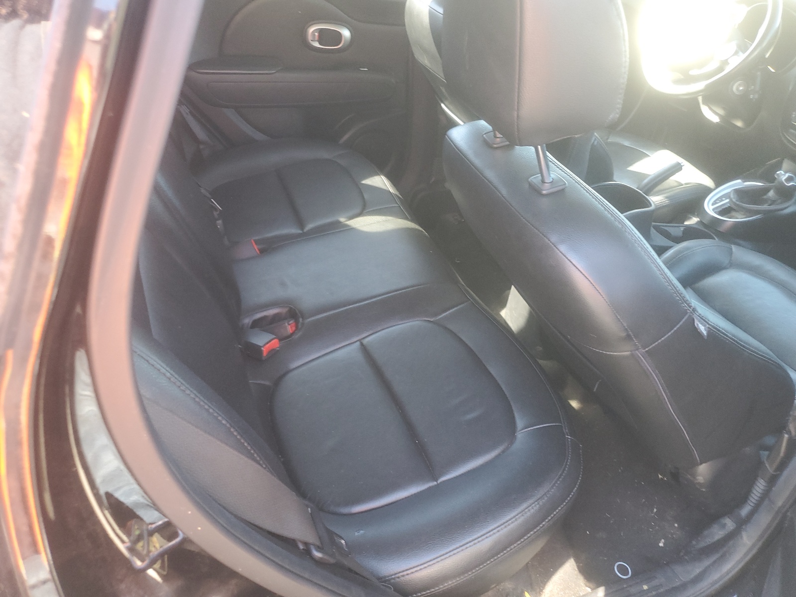 KNDJN2A26J7538261 2018 Kia Soul