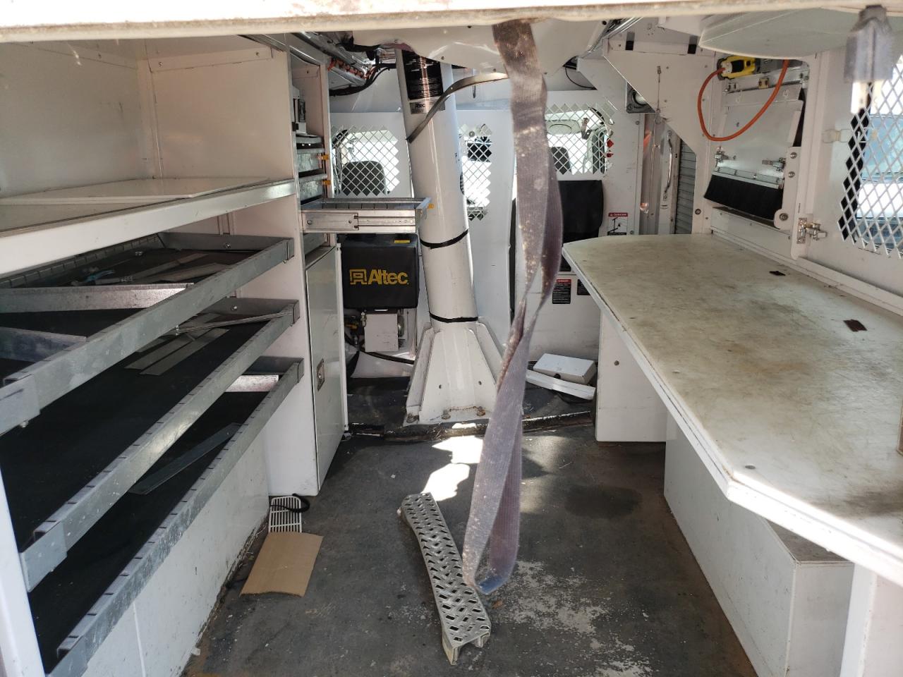 2018 Ford Econoline E350 Super Duty Cutaway Van VIN: 1FDWE3FS9JDC11998 Lot: 59391734