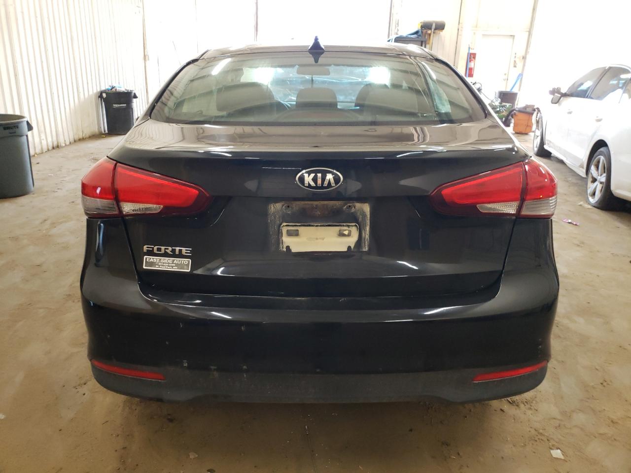 2017 Kia Forte Lx VIN: 3KPFK4A72HE093145 Lot: 60681094