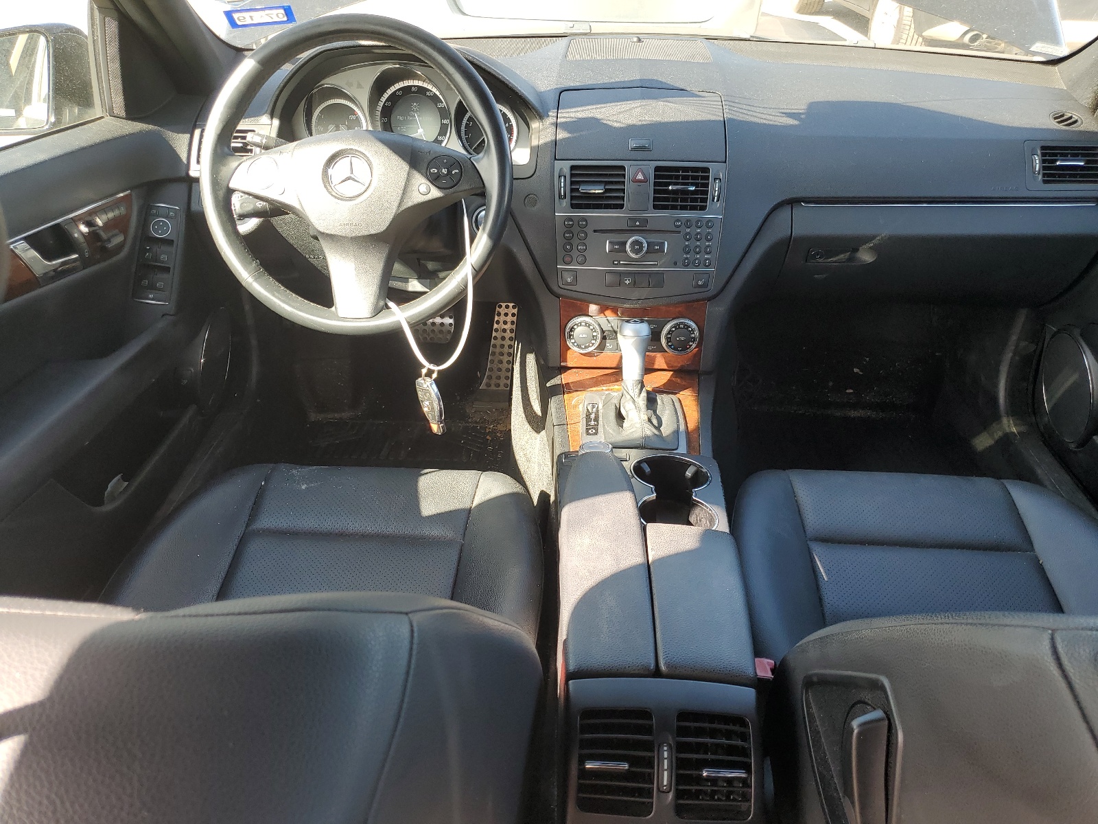 WDDGF5EB2BA417577 2011 Mercedes-Benz C 300