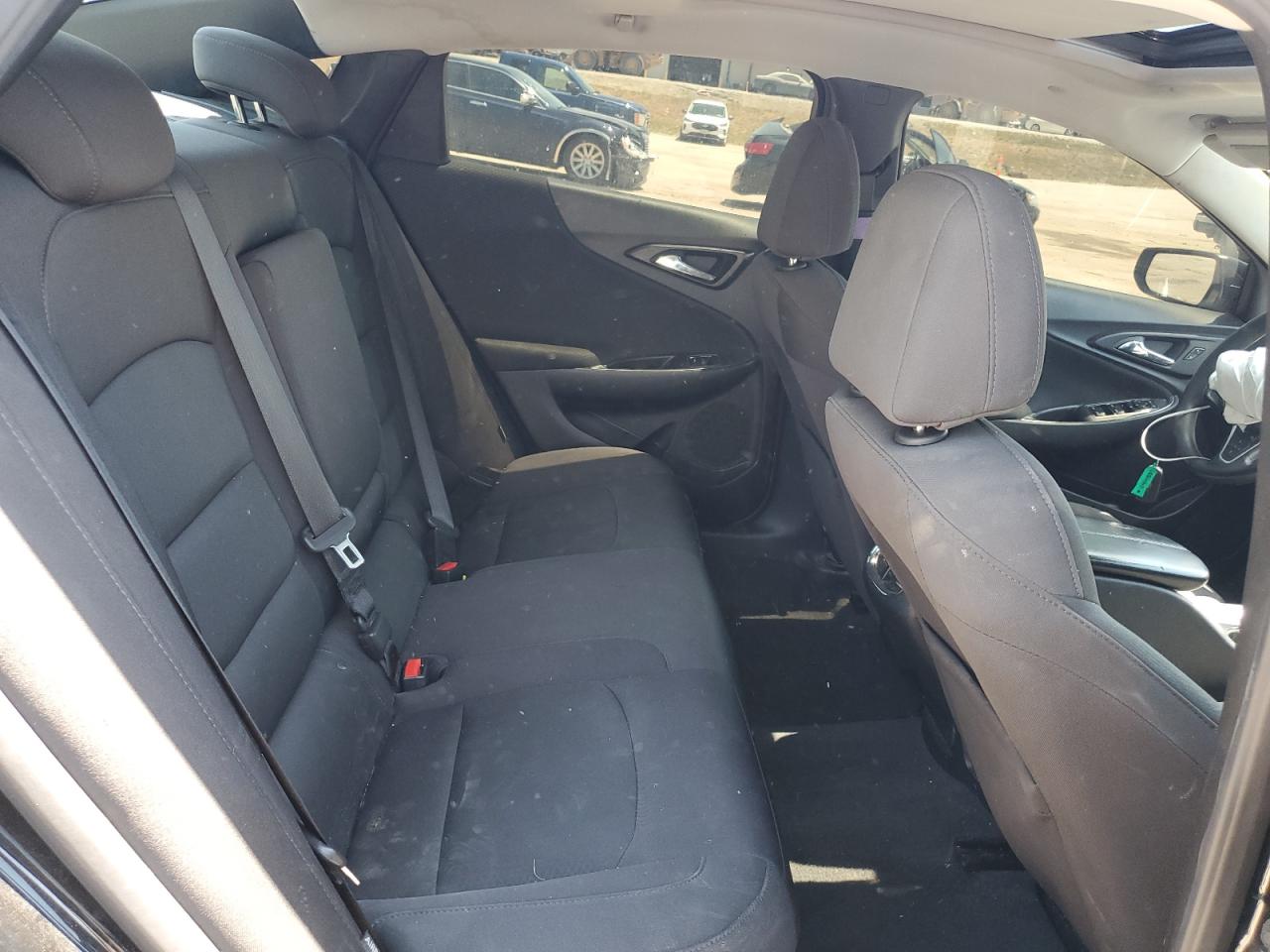 2017 Chevrolet Malibu - Image 10