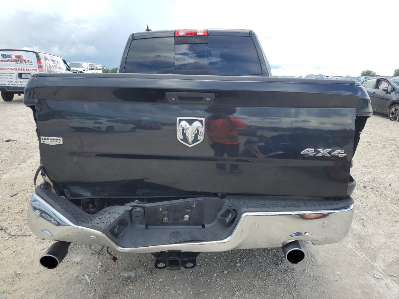 2018 Ram 1500 Laramie VIN: 1C6RR7VT0JS220437 Lot: 60629274