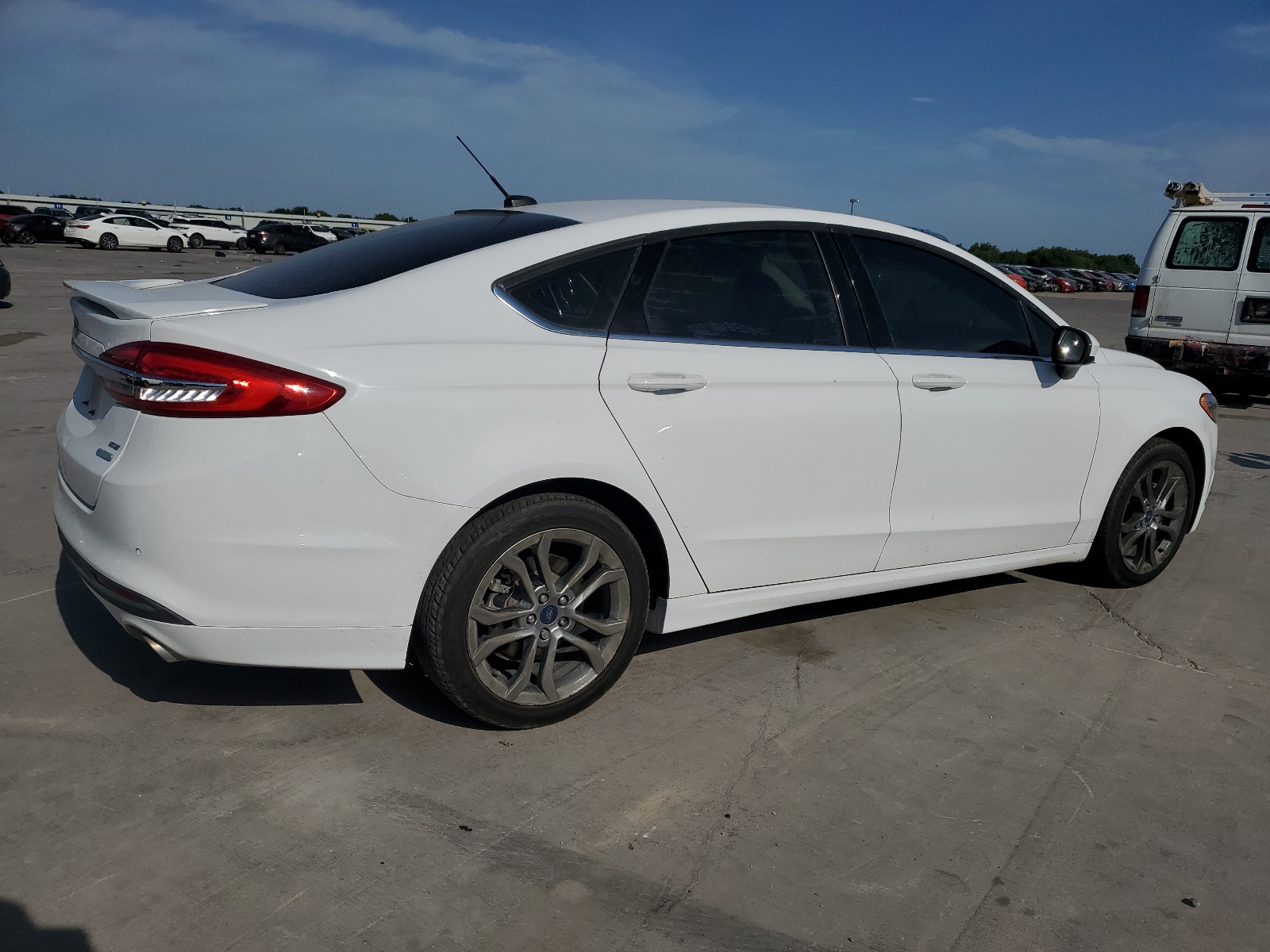 3FA6P0HD9HR167388 2017 Ford Fusion Se