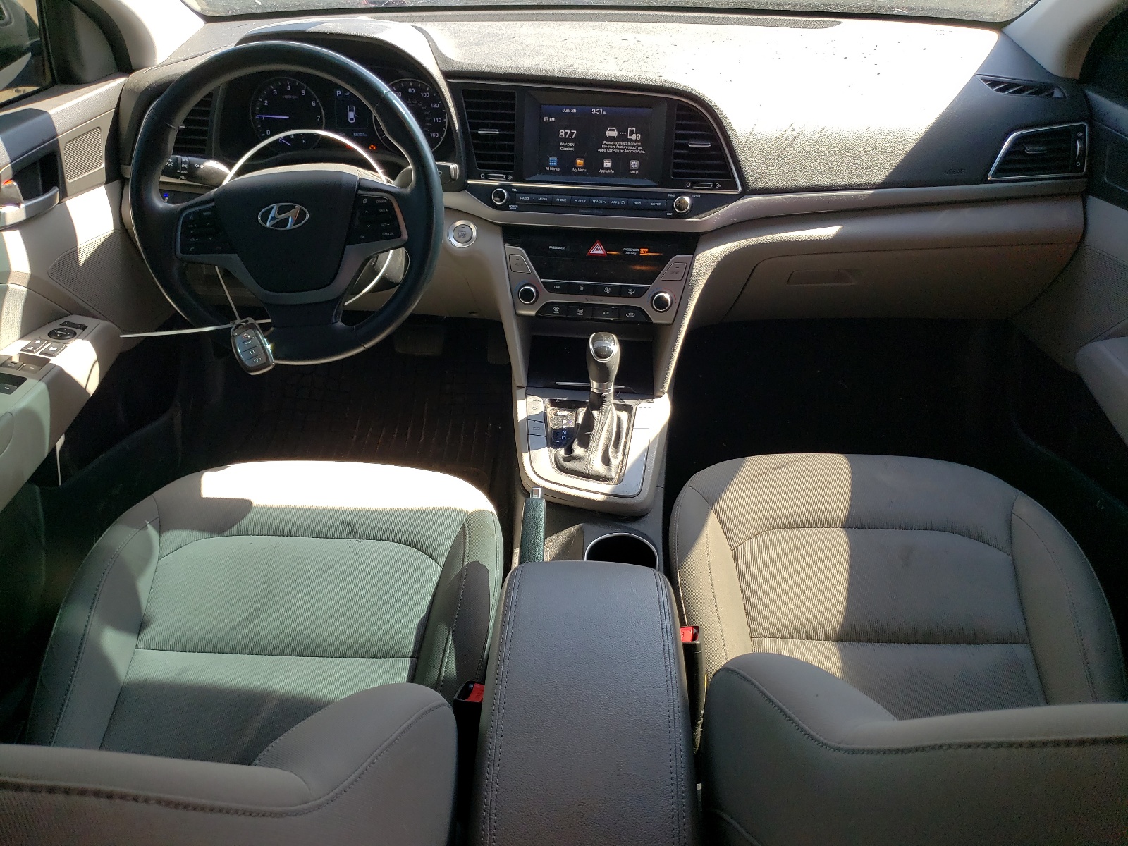 KMHD84LF1HU223973 2017 Hyundai Elantra Se