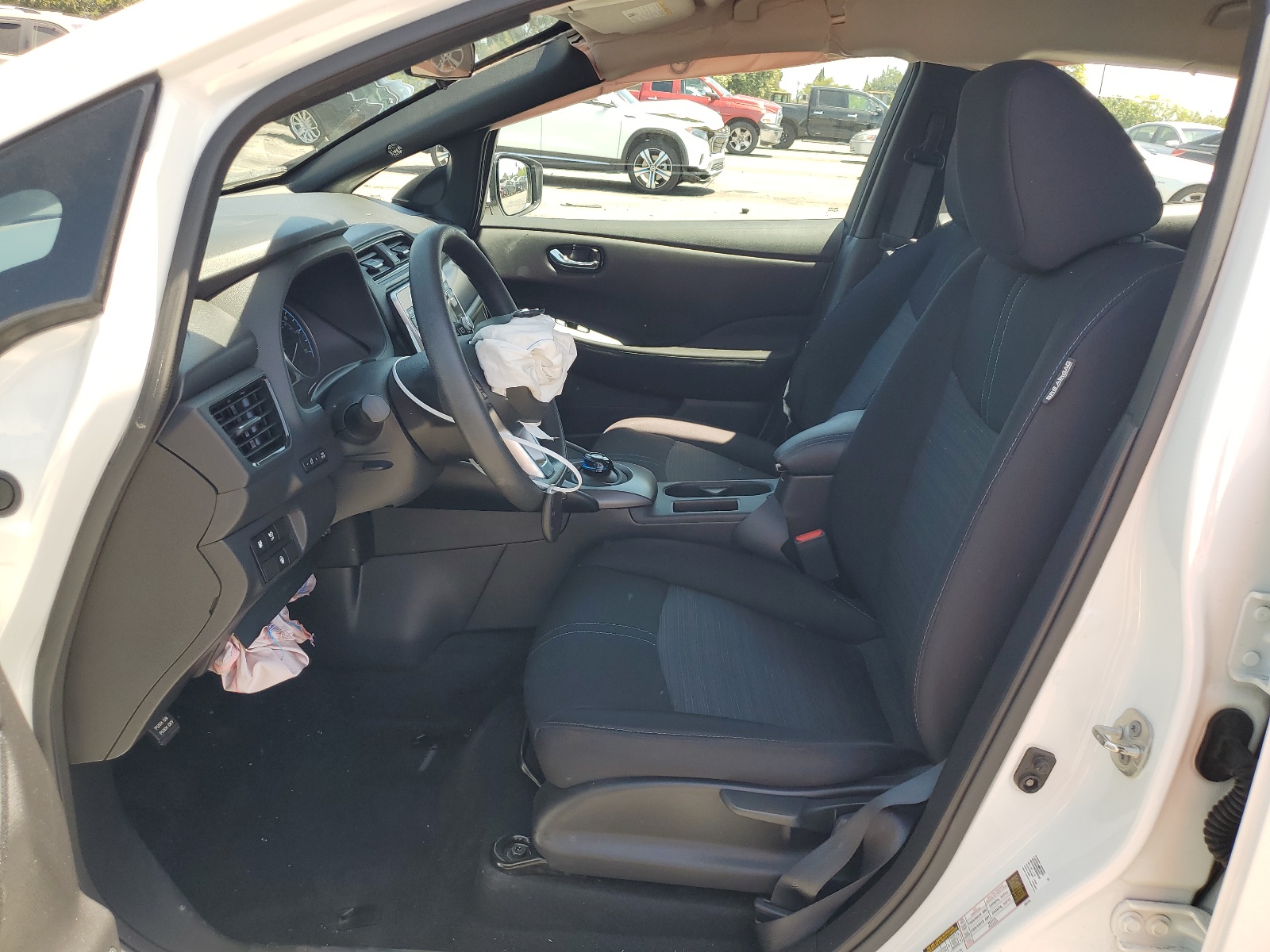 1N4AZ1BV3NC557893 2022 Nissan Leaf S