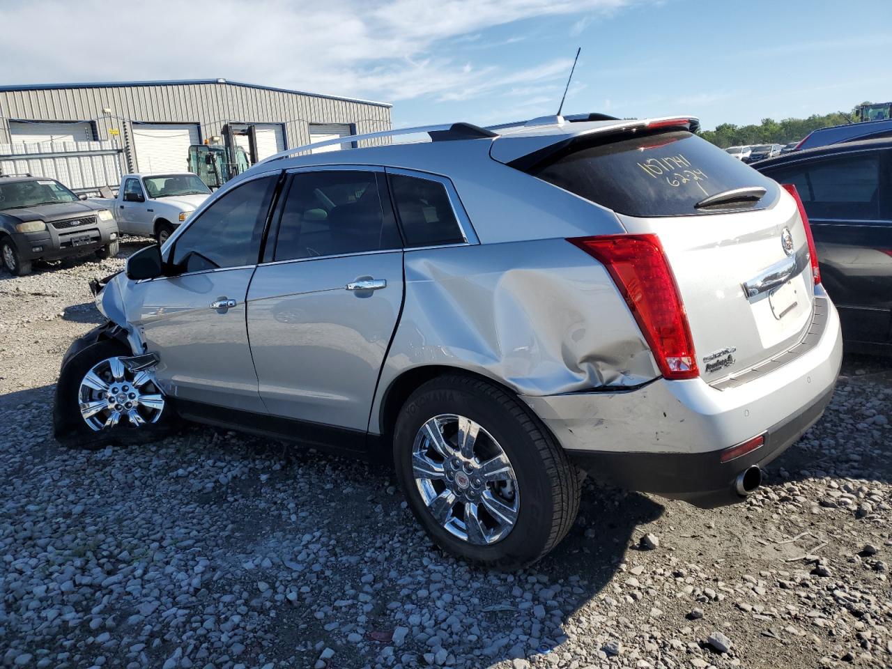 2015 Cadillac SRX - Image 2