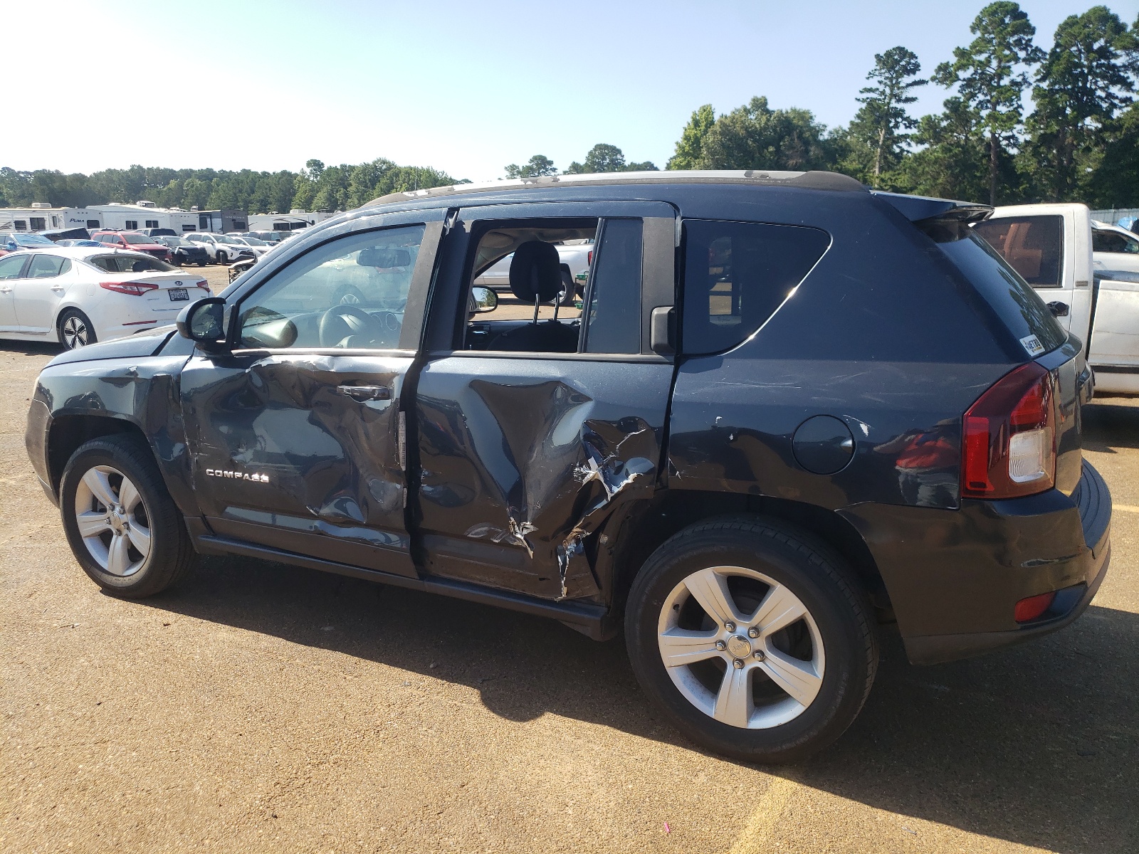 2016 Jeep Compass Sport vin: 1C4NJCBA2GD512775