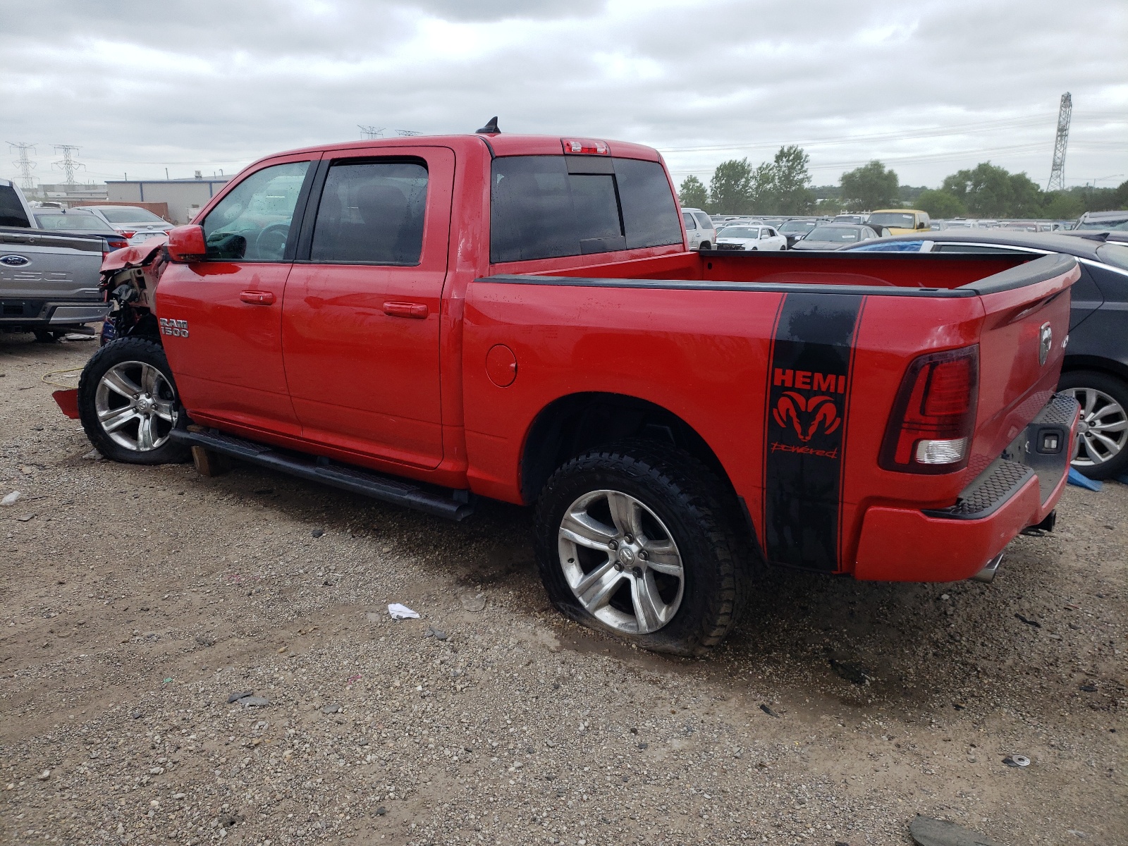 1C6RR7MT2JS250444 2018 Ram 1500 Sport