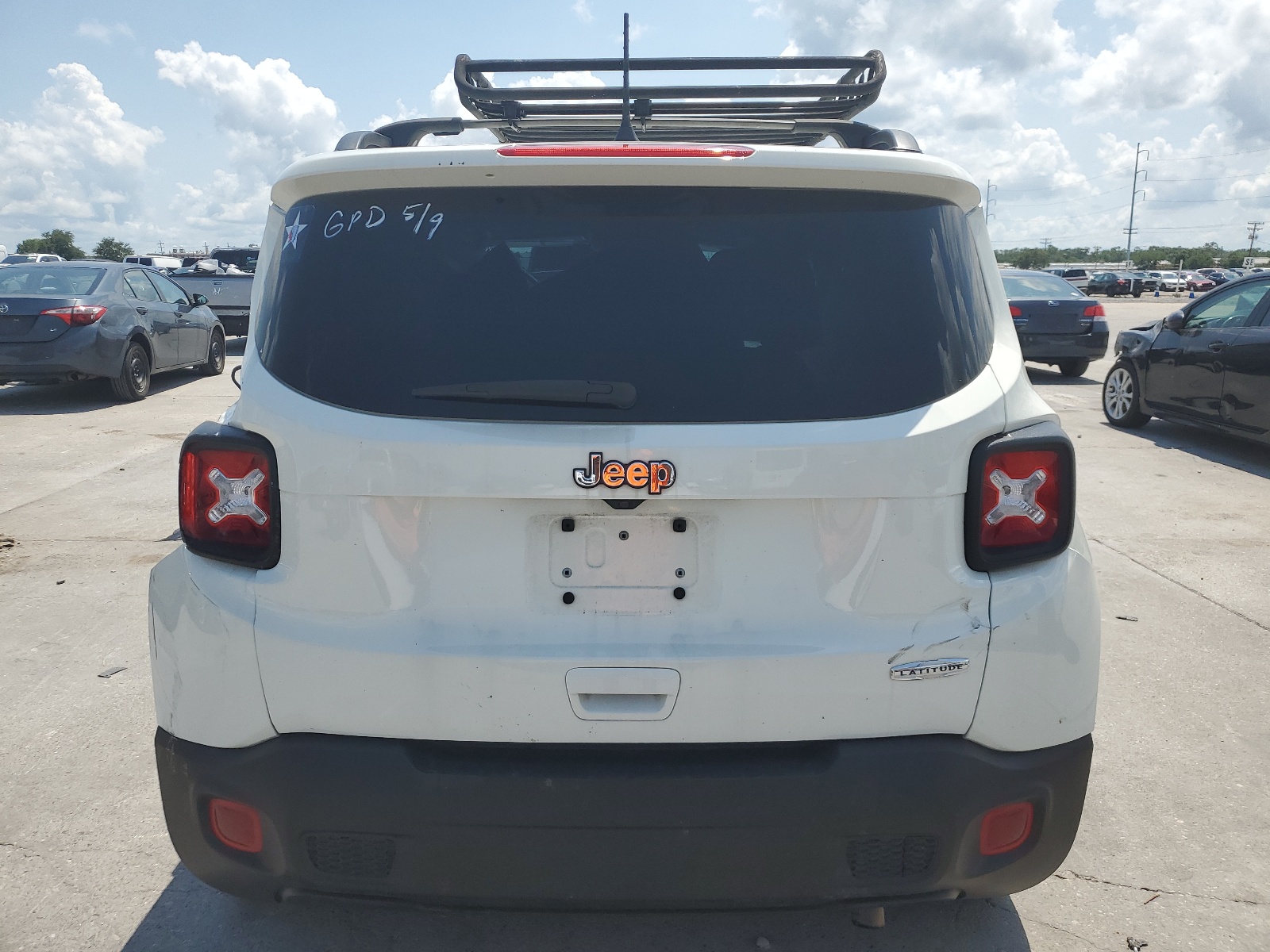 ZACNJABB5KPK67586 2019 Jeep Renegade Latitude