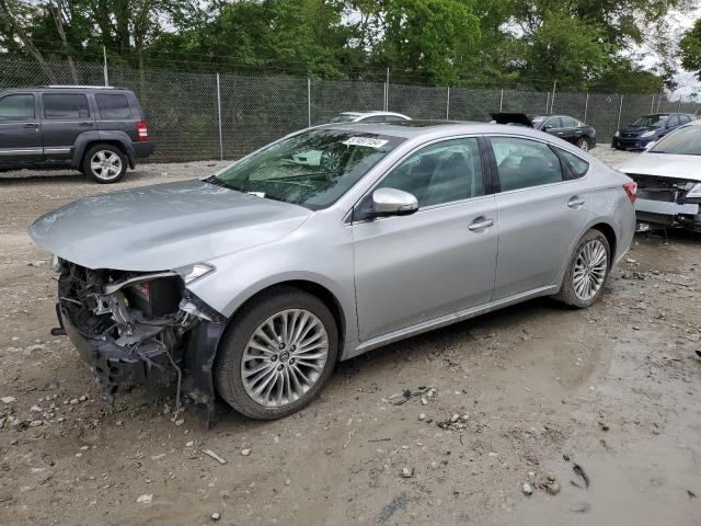 Sedans TOYOTA AVALON 2017 Srebrny