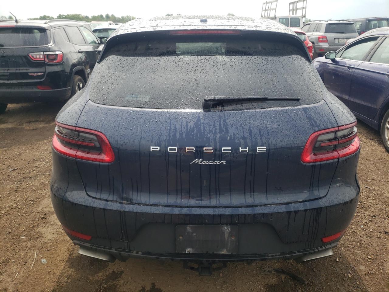 2017 Porsche Macan VIN: WP1AA2A57HLB09121 Lot: 56692834