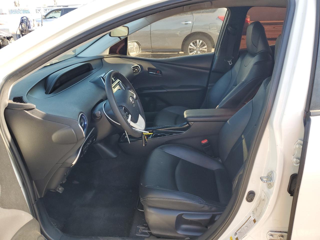 2017 Toyota Prius - Image 7