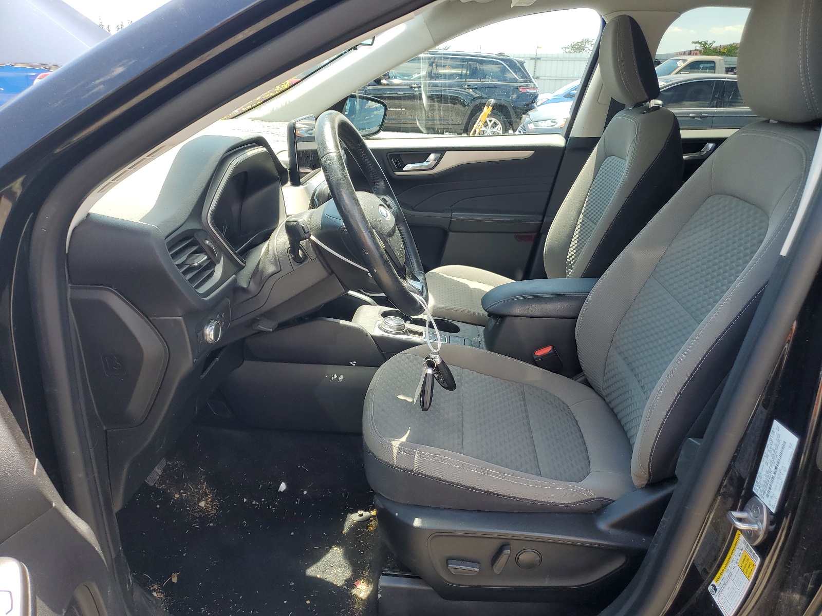 1FMCU0G6XMUA05549 2021 Ford Escape Se