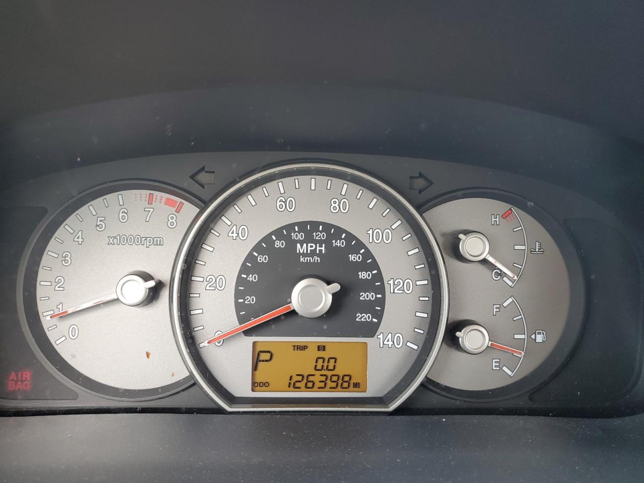 2007 Kia Rondo Lx VIN: KNAFG526977112525 Lot: 56338404