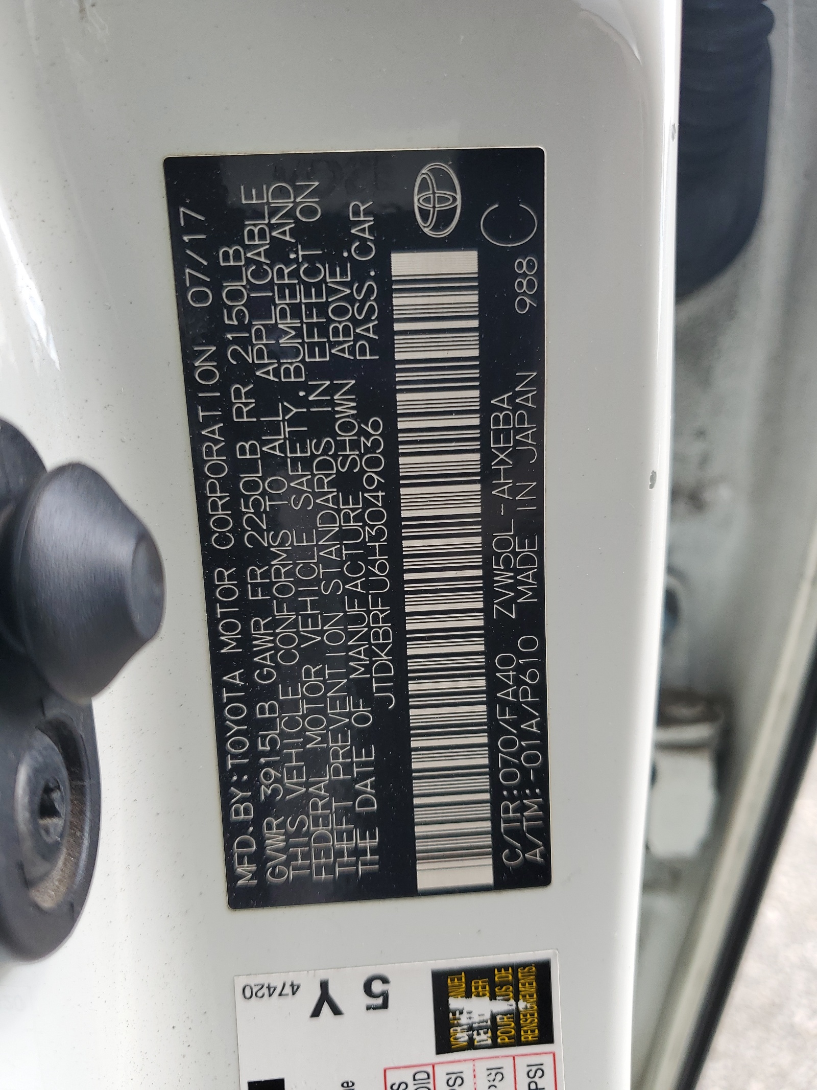 JTDKBRFU6H3049036 2017 Toyota Prius