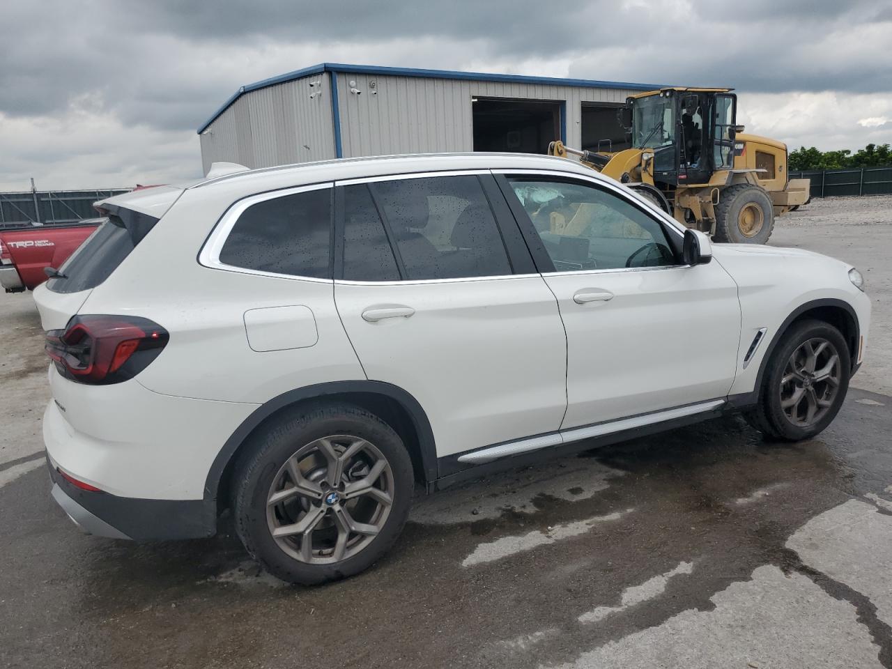 VIN 5UX53DP03N9K86308 2022 BMW X3 no.3