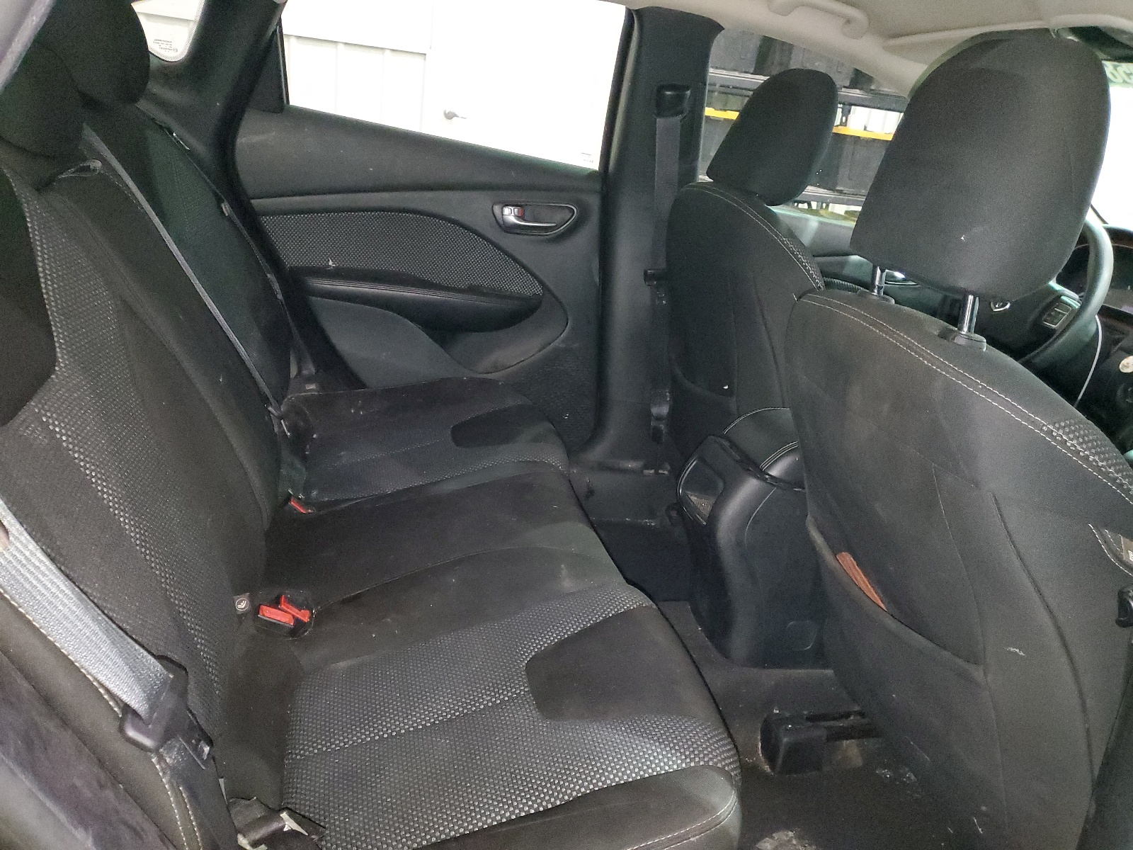 1C3CDFBB1GD667539 2016 Dodge Dart Sxt