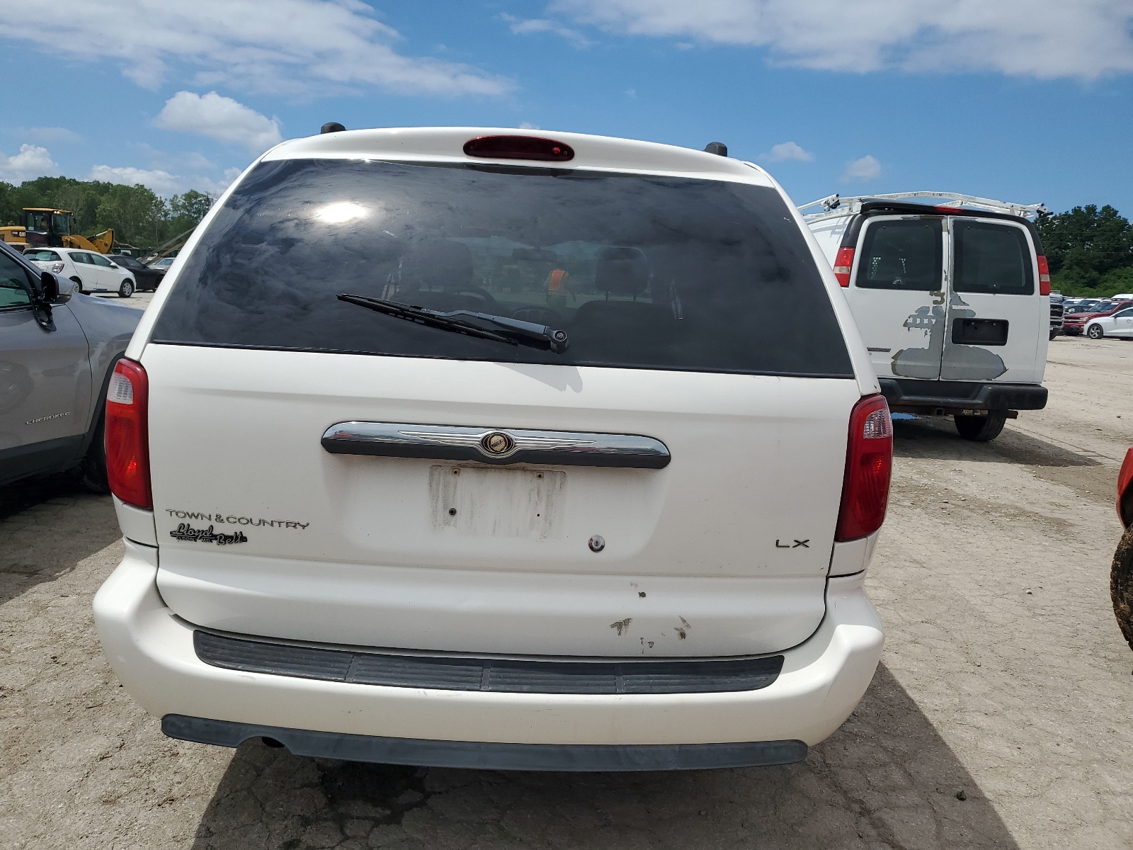 2C4GP44R55R590803 2005 Chrysler Town & Country Lx