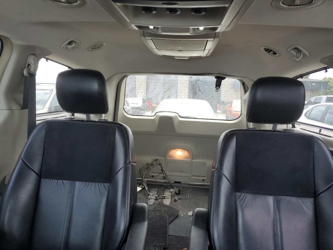 2015 Chrysler Town & Country Limited Platinum VIN: 2C4RC1GG3FR535121 Lot: 60596134