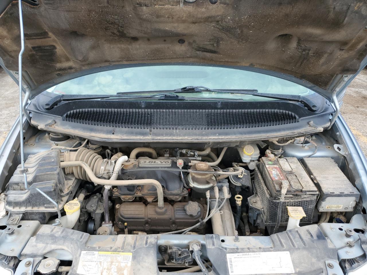 2005 Chrysler Town & Country Touring VIN: 2C4GP54L85R574712 Lot: 59343164