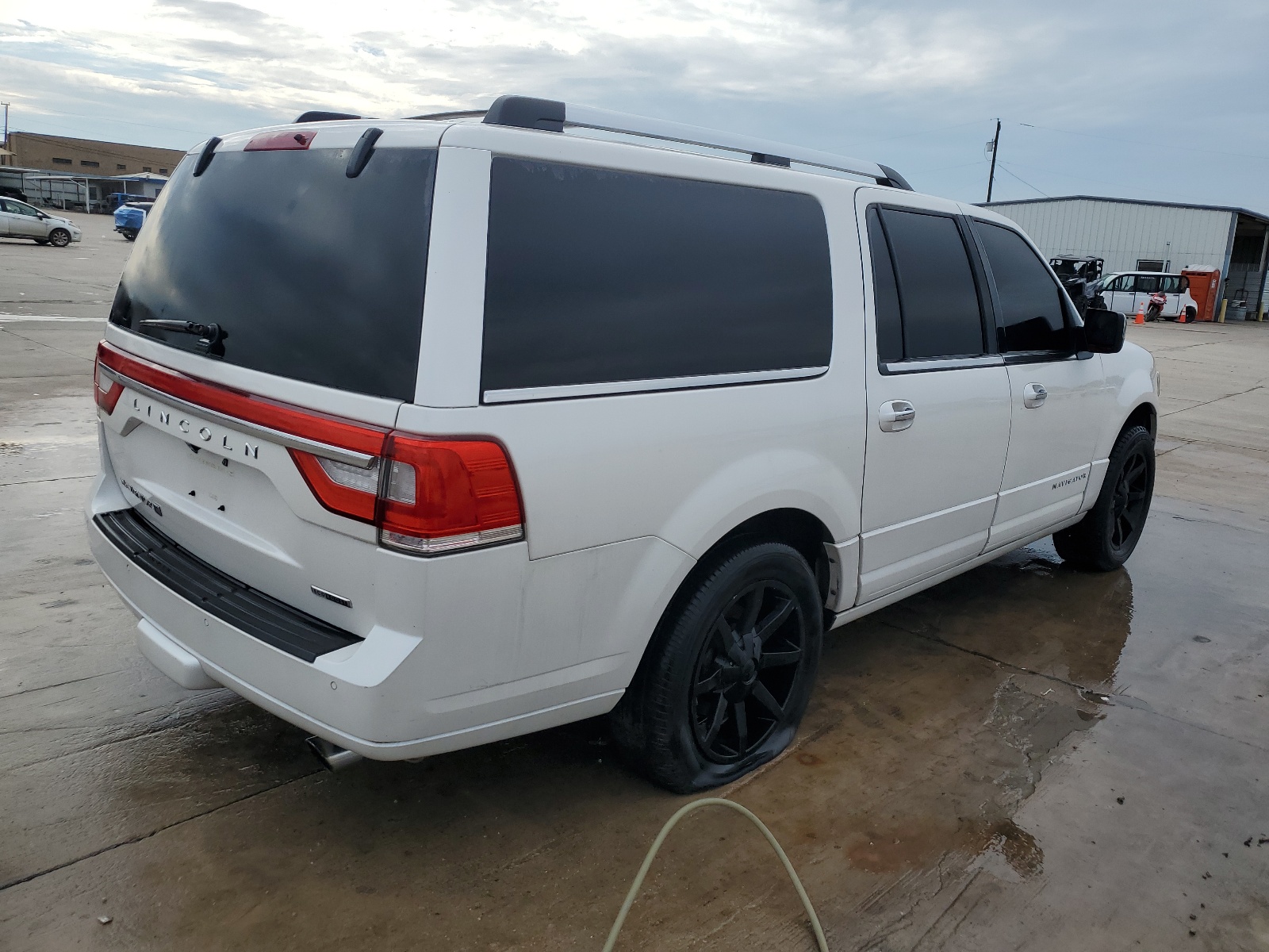 2015 Lincoln Navigator L vin: 5LMJJ3HT5FEJ01296