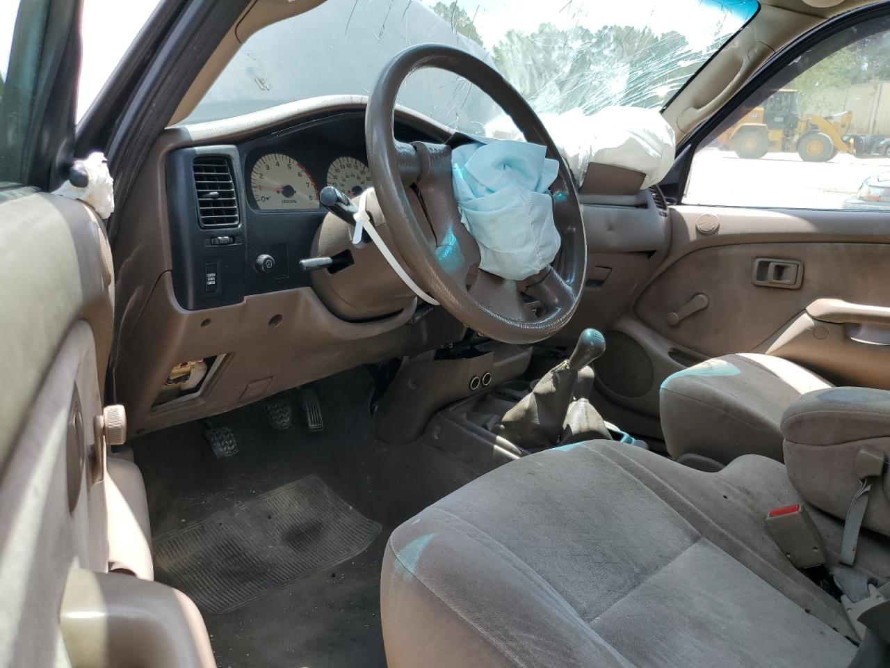 2004 Toyota Tacoma - Image 8